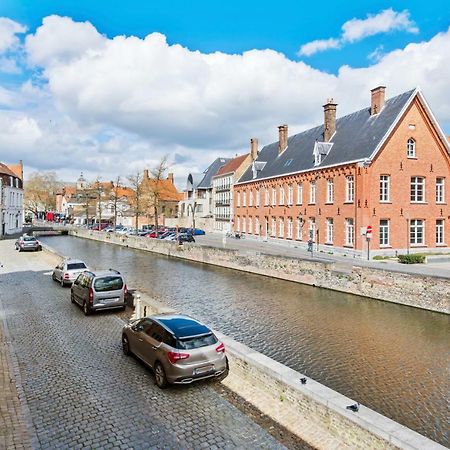 Charming Place Along The Canals In Bruges Luaran gambar